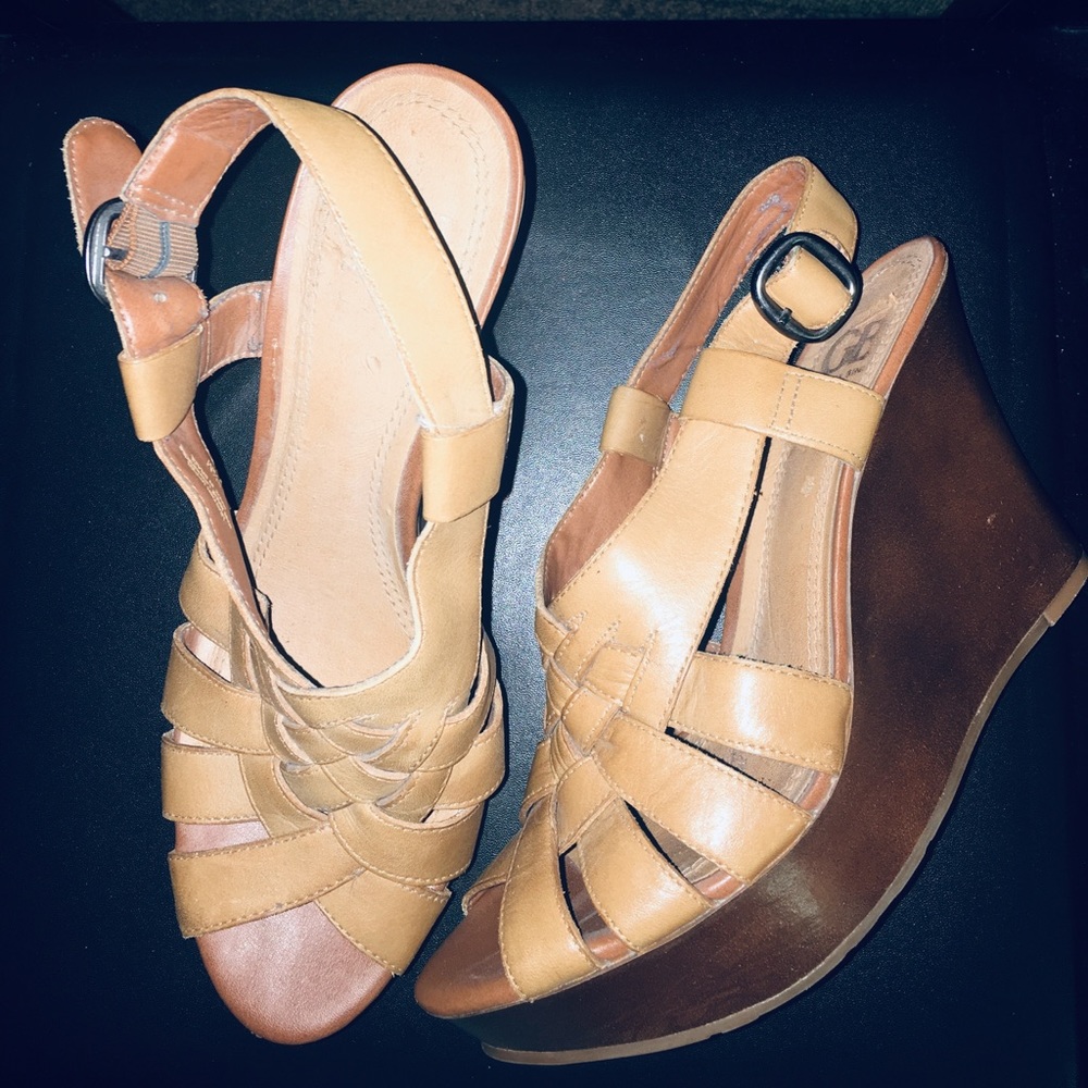 Gianni Bini Leather Wedge Sandals